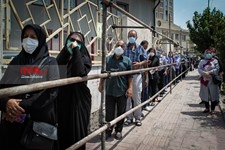    تزریق واکسن کرونا به گروه سنی  65 سال به بالا در تهران 