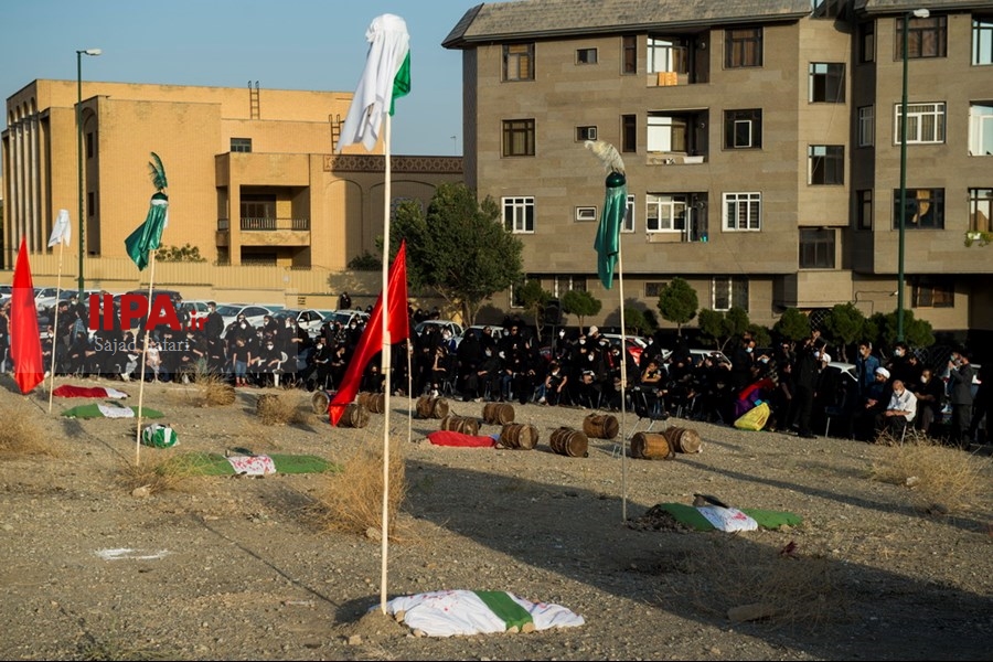   مراسم خیمه سوزان عصر عاشورا