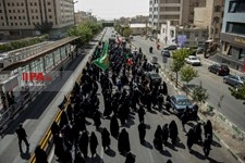   راهپیمایی جا ماندگان اربعین در غرب تهران