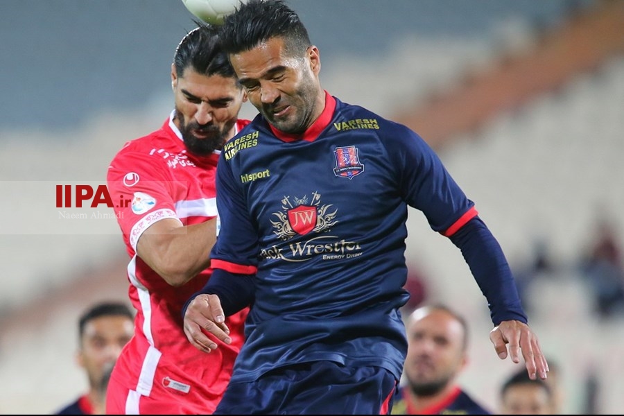   دیدار تیم های فوتبال پرسپولیس و نساجی مازندران
