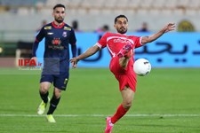   دیدار تیم های فوتبال پرسپولیس و نساجی مازندران