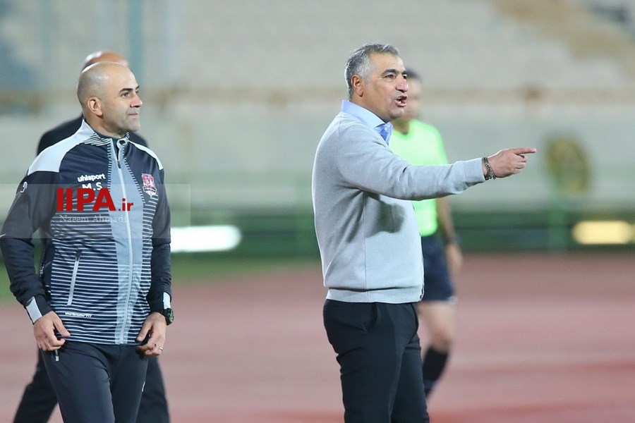   دیدار تیم های فوتبال پرسپولیس و نساجی مازندران