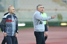   دیدار تیم های فوتبال پرسپولیس و نساجی مازندران