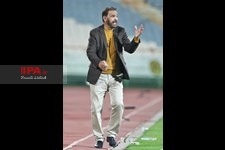   دیدار تیم‌های استقلال تهران و تراکتور