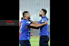   دیدار تیم‌های استقلال تهران و تراکتور
