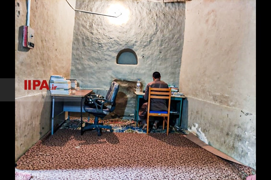   توسعه آموزش در منطقه کم برخوردار دشتیاری سیستان و بلوچستان