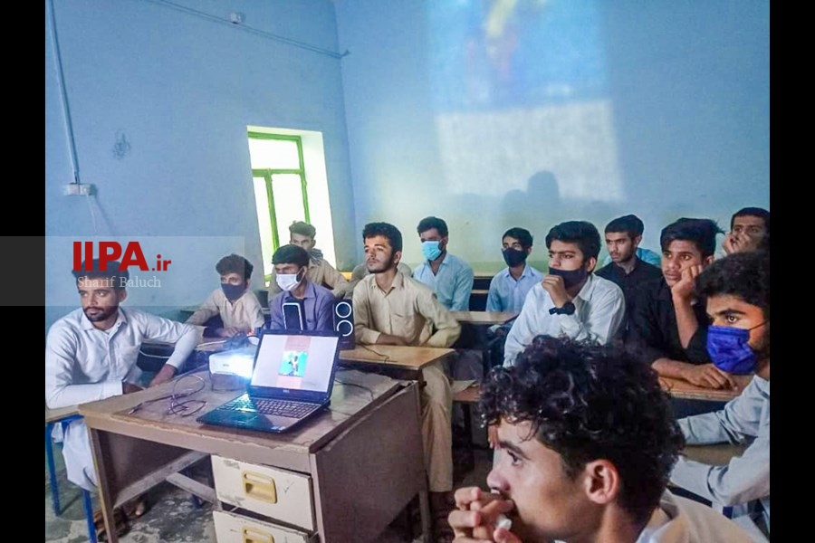   توسعه آموزش در منطقه کم برخوردار دشتیاری سیستان و بلوچستان