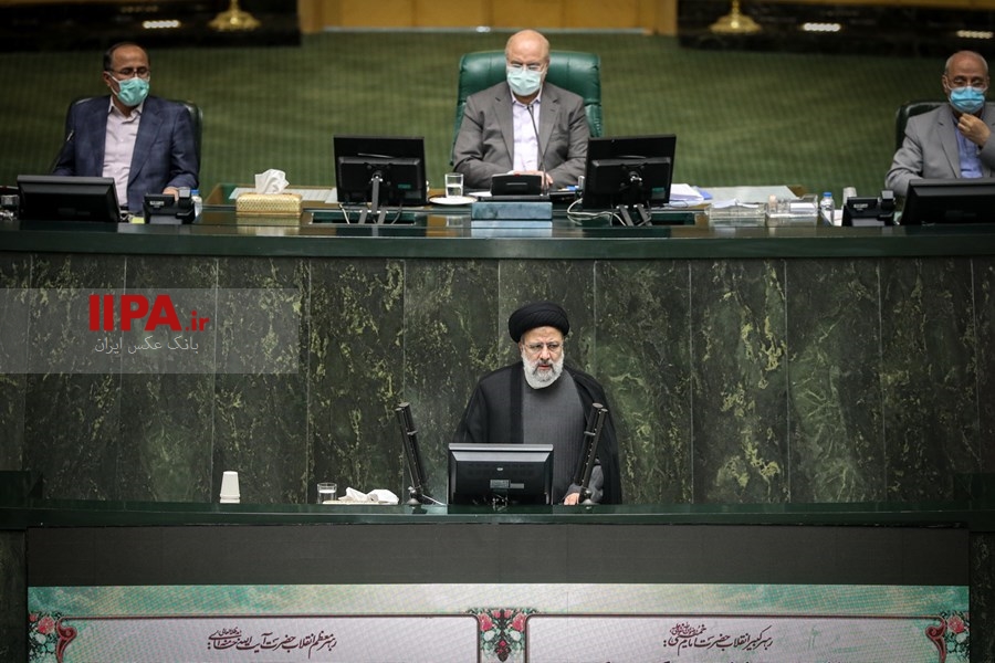   تقدیم بودجه ۱۴۰۱ به مجلس شورای اسلامی