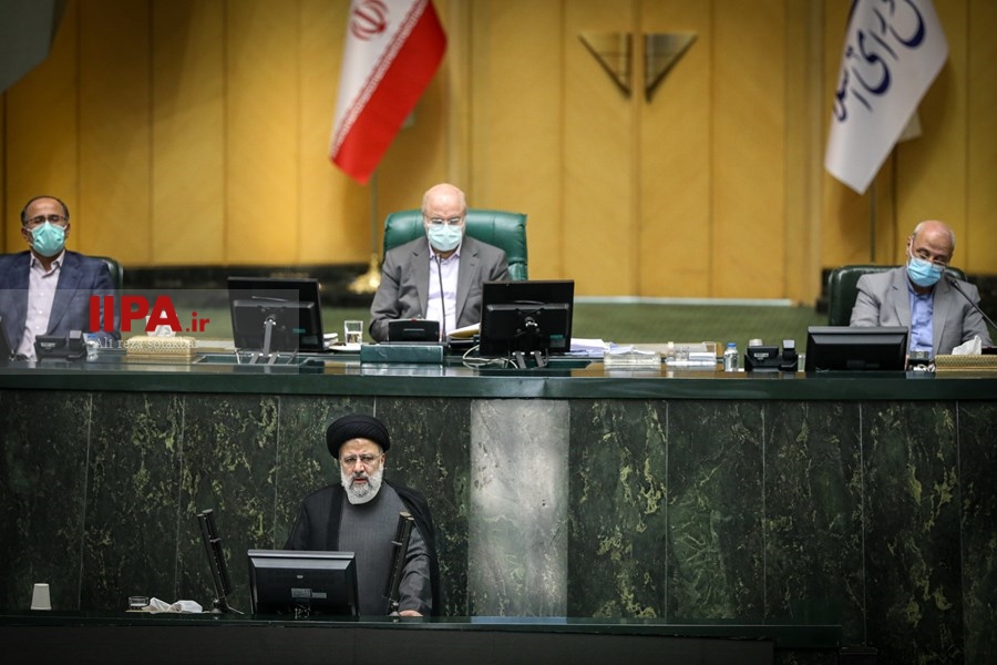   تقدیم بودجه ۱۴۰۱ به مجلس شورای اسلامی
