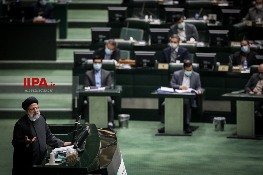   تقدیم بودجه ۱۴۰۱ به مجلس شورای اسلامی