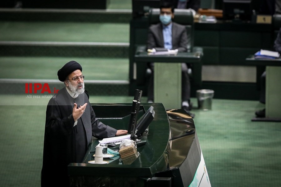   تقدیم بودجه ۱۴۰۱ به مجلس شورای اسلامی