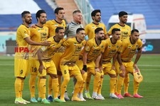   دیدار تیم های فوتبال استقلال و سپاهان