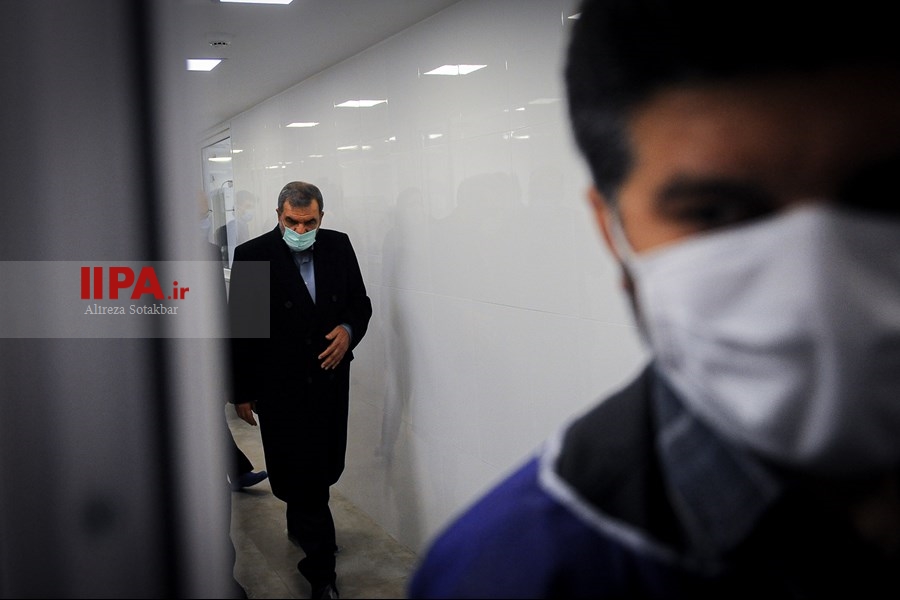   بازدید معاون اقتصادی رییس جمهور از شرکت های دانش بنیان 