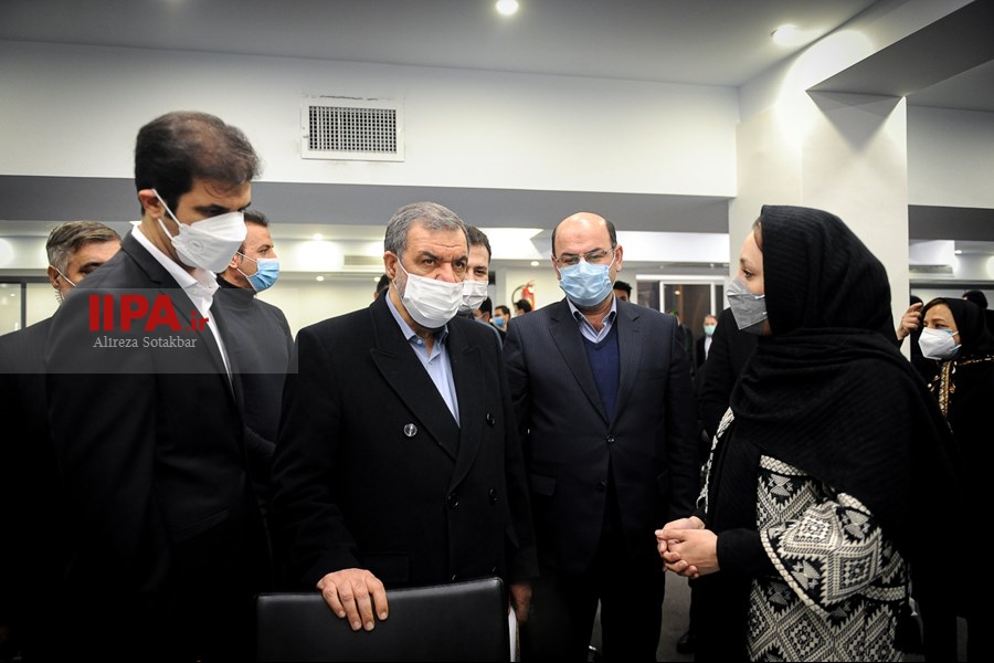   بازدید معاون اقتصادی رییس جمهور از شرکت های دانش بنیان 