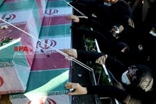   تشییع پیکرهای ۱۵۰ شهید گمنام  دفاع مقدس در تهران