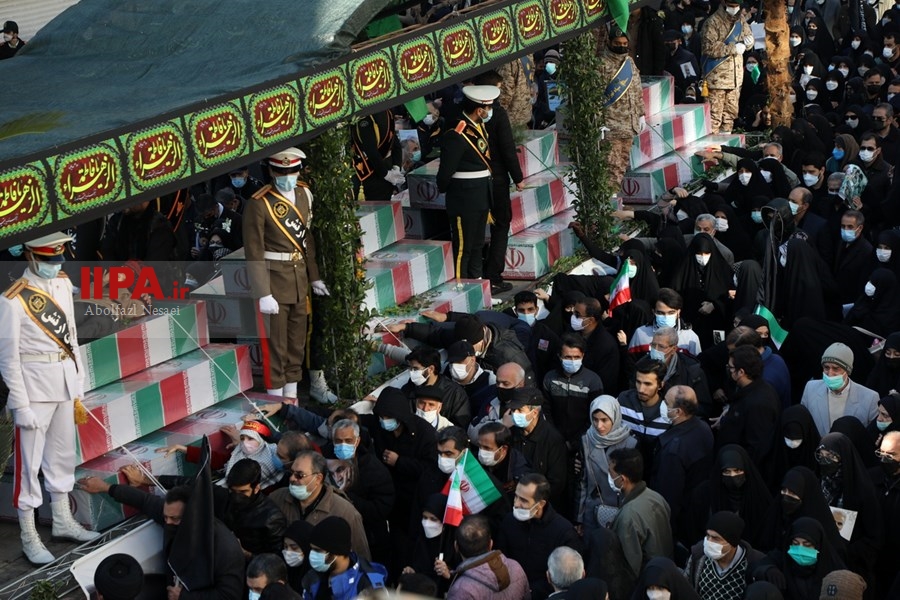   تشییع پیکرهای ۱۵۰ شهید گمنام  دفاع مقدس در تهران