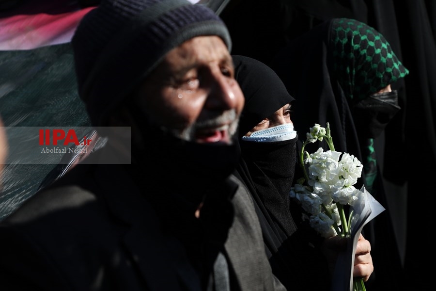   تشییع پیکرهای ۱۵۰ شهید گمنام  دفاع مقدس در تهران