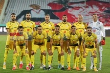   دیدار تیم‌های فوتبال پرسپولیس و فجر سپاسی