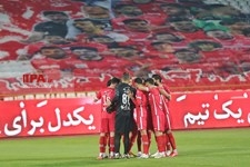   دیدار تیم‌های فوتبال پرسپولیس و فجر سپاسی