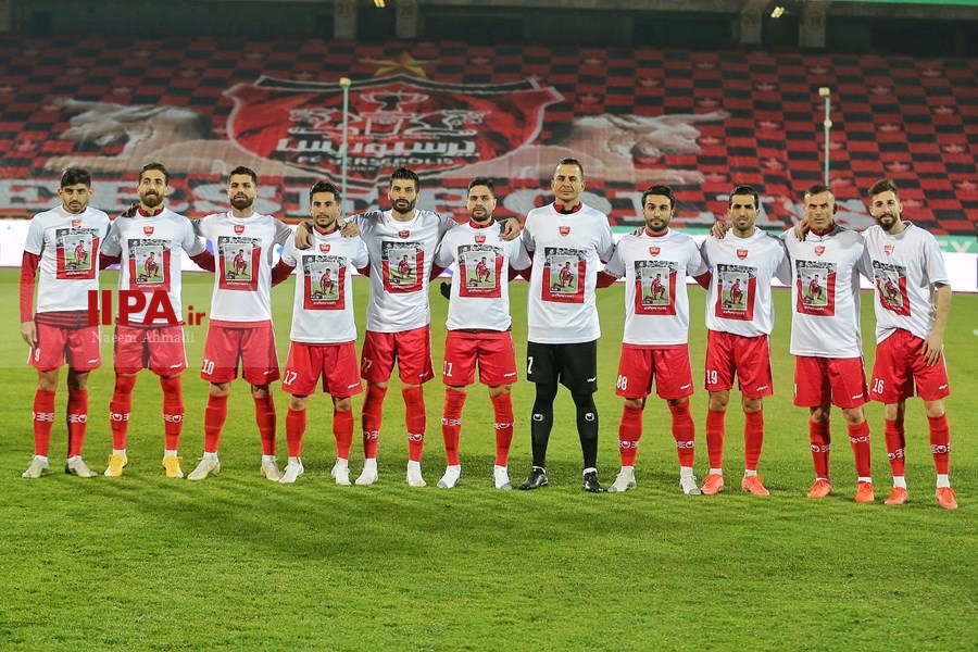   دیدار تیم‌های فوتبال پرسپولیس و فجر سپاسی