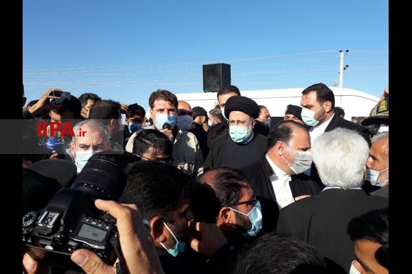 سفر رئیس جمهور به مناطق سیل‌زده جنوب استان کرمان