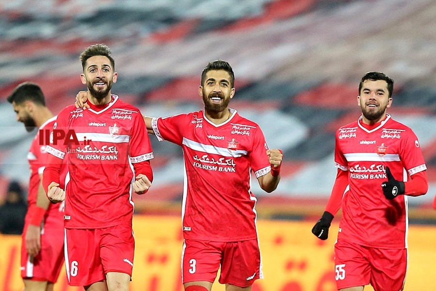   دیدار تیم‌های فوتبال پرسپولیس و فولاد خوزستان