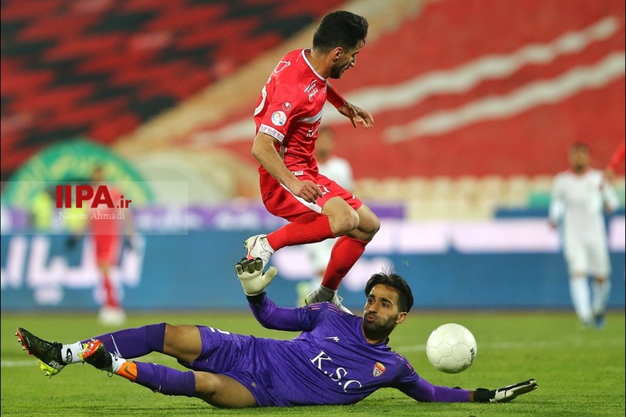   دیدار تیم‌های فوتبال پرسپولیس و فولاد خوزستان