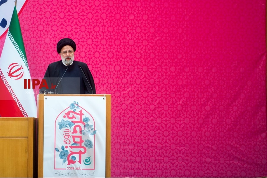   مراسم بزرگداشت روز زن با حضور رئیس جمهور