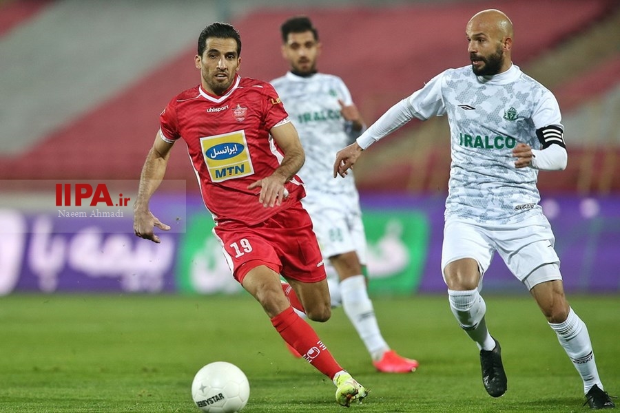   دیدار تیم‌های فوتبال پرسپولیس و آلومینیوم