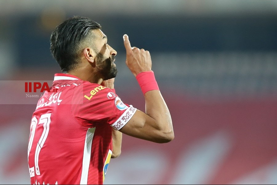   دیدار تیم‌های فوتبال پرسپولیس و آلومینیوم