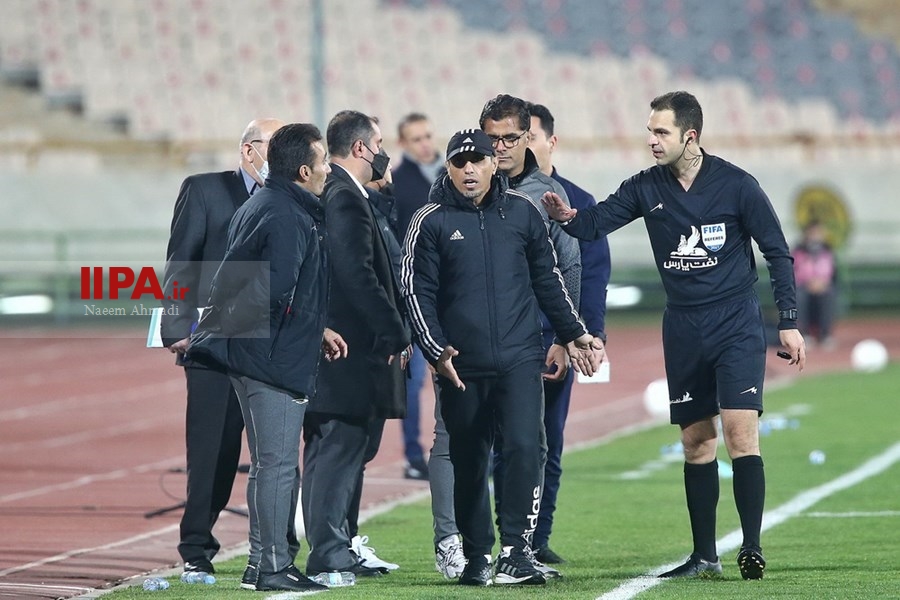   دیدار تیم‌های فوتبال پرسپولیس و آلومینیوم