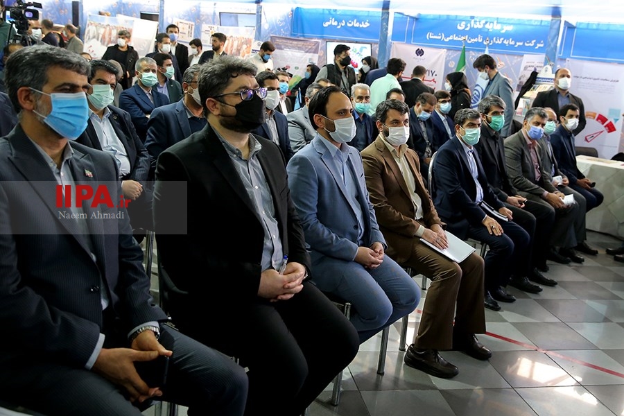   نمایشگاه دستاوردهای شش ماهه وزارت مردم