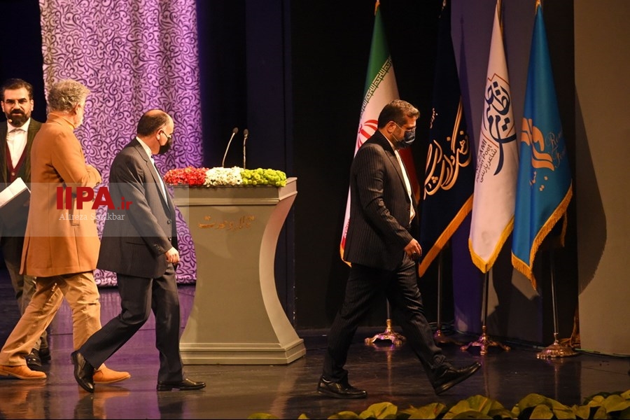   آیین بزرگداشت حکیم نظامی