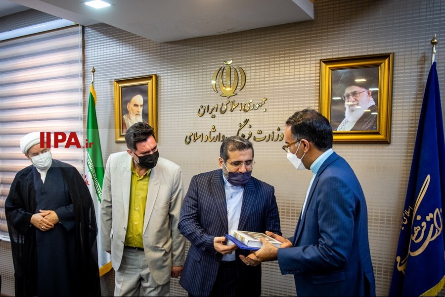   مراسم تقدیر از خانواده شهدا وزارت فرهنگ و ارشاد اسلامی