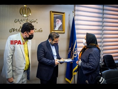 مراسم تقدیر از خانواده شهدا وزارت فرهنگ و ارشاد اسلامی