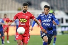   دیدار تیم های فوتبال پرسپولیس و استقلال