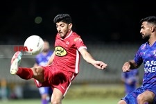   دیدار تیم های فوتبال هوادار و پرسپولیس
