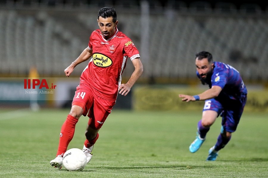   دیدار تیم های فوتبال هوادار و پرسپولیس