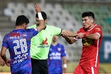   دیدار تیم های فوتبال هوادار و پرسپولیس