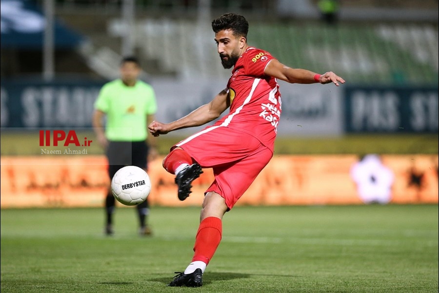   دیدار تیم های فوتبال هوادار و پرسپولیس