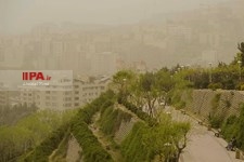   تهران غرق در گرد و غبار