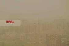   تهران غرق در گرد و غبار
