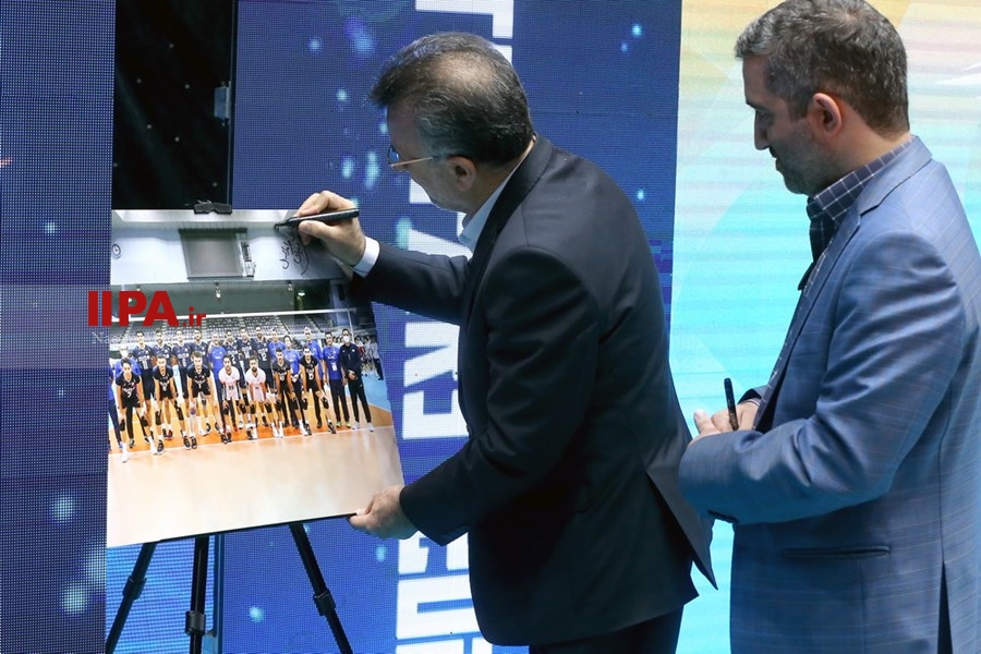   نشست خبری سرمربی تیم ملی والیبال 