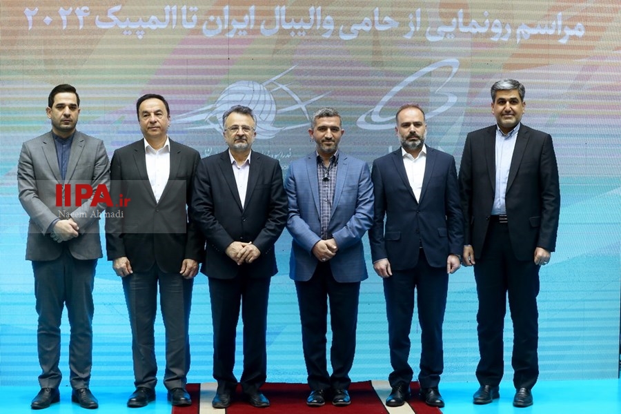   نشست خبری سرمربی تیم ملی والیبال 