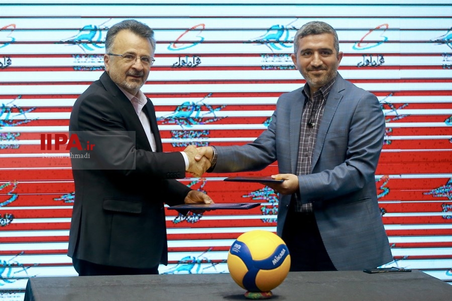   نشست خبری سرمربی تیم ملی والیبال 