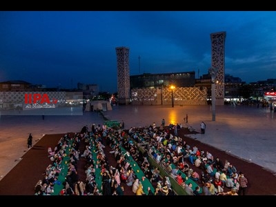 حوالی افطار در میدان امام حسین(ع)