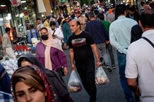   حوالی افطار در میدان امام حسین(ع)