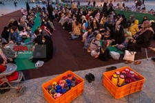   حوالی افطار در میدان امام حسین(ع)