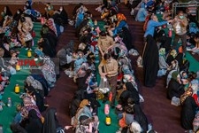   حوالی افطار در میدان امام حسین(ع)