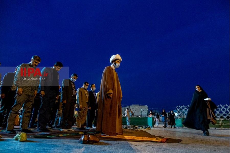   حوالی افطار در میدان امام حسین(ع)